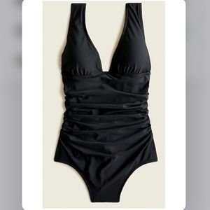 Ruched femme one-piece swimsuit